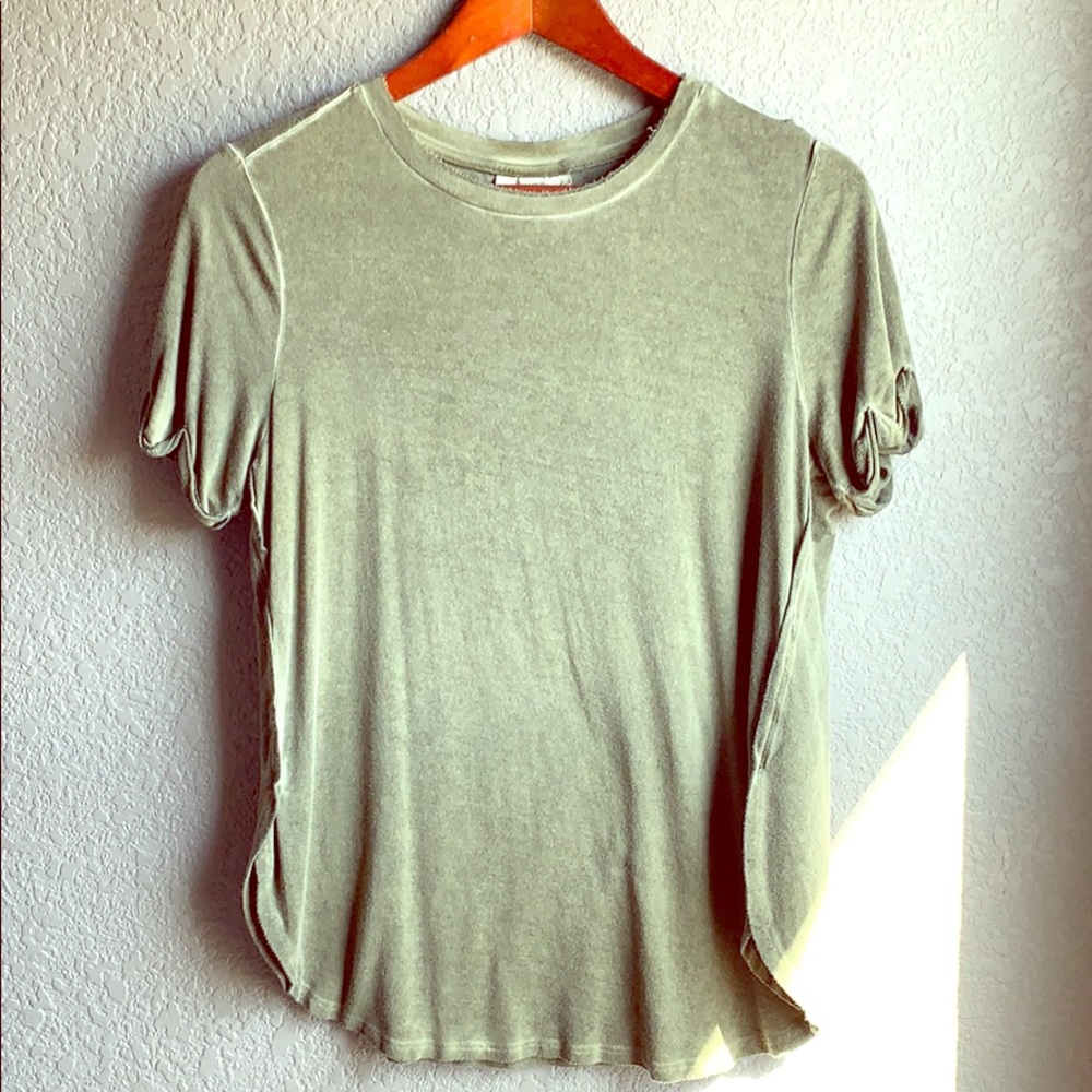 Universal Thread Target shirt blouse olive green S